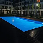 Appartamento Grey 52, 3 Min Od Plazy, Basen, Plac Zabaw, Darmowy Parking! Sianozety