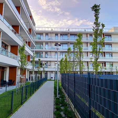 Apartamento Grey 52, 3 Min Od Plazy, Basen, Plac Zabaw, Darmowy Parking! *